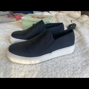 Steve Madden platform sneaker.